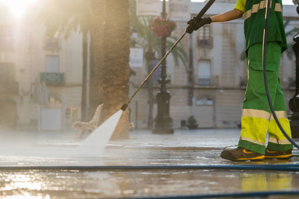 Professional Pressure Washing Services in Mound City, MO